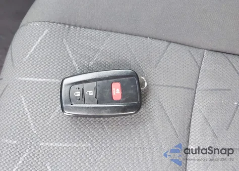 2021 Toyota Rav4 Xle from USA, damaged, VIN 2T3P1RFV0MW237236